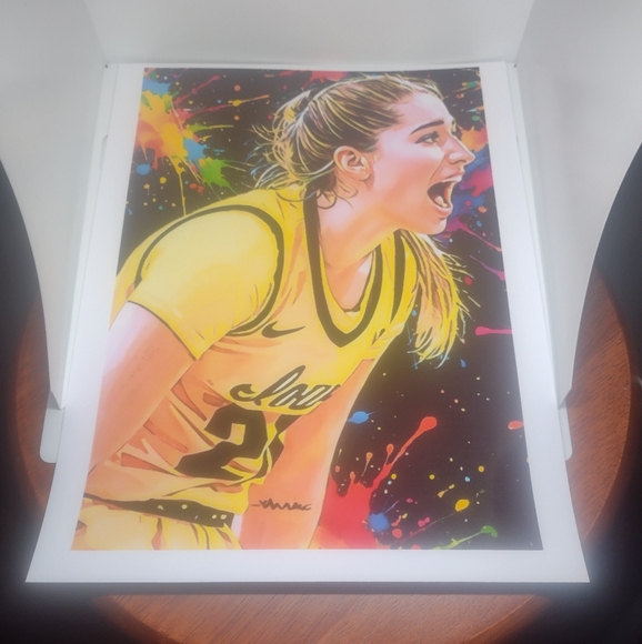 NEW! KATE MARTIN ULTRA GLOSSY 8.5x11 COLOR ART IOWA HAWKEYES BASKETBALL POSTER! - Picture 7 of 7